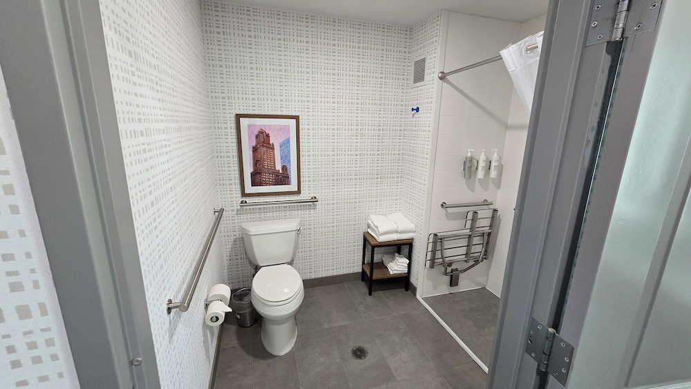 Hampton Inn & Suites Chicago Deer Park - photo 40
