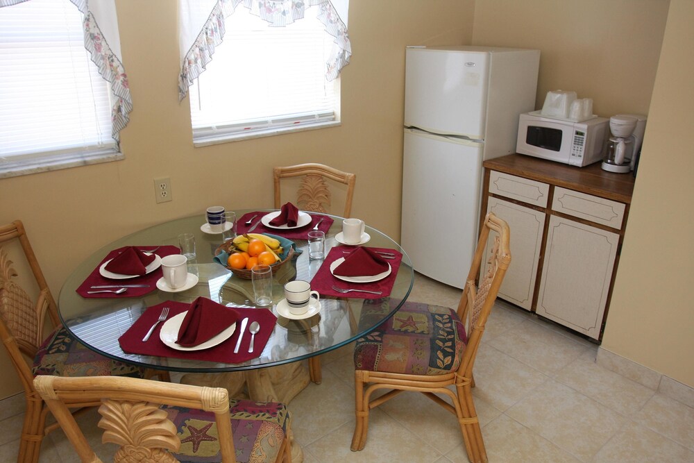 Makai Beach Lodge - photo 7