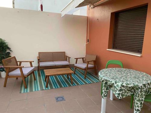 Atico Santa Lucia Terraza Y Parking Gratuitos — Alcala De Guadaira