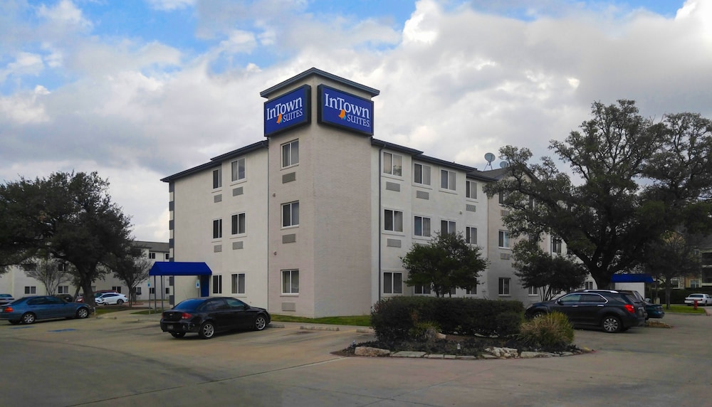 InTown Suites Extended Stay Austin TX Research Blvd - photo 26