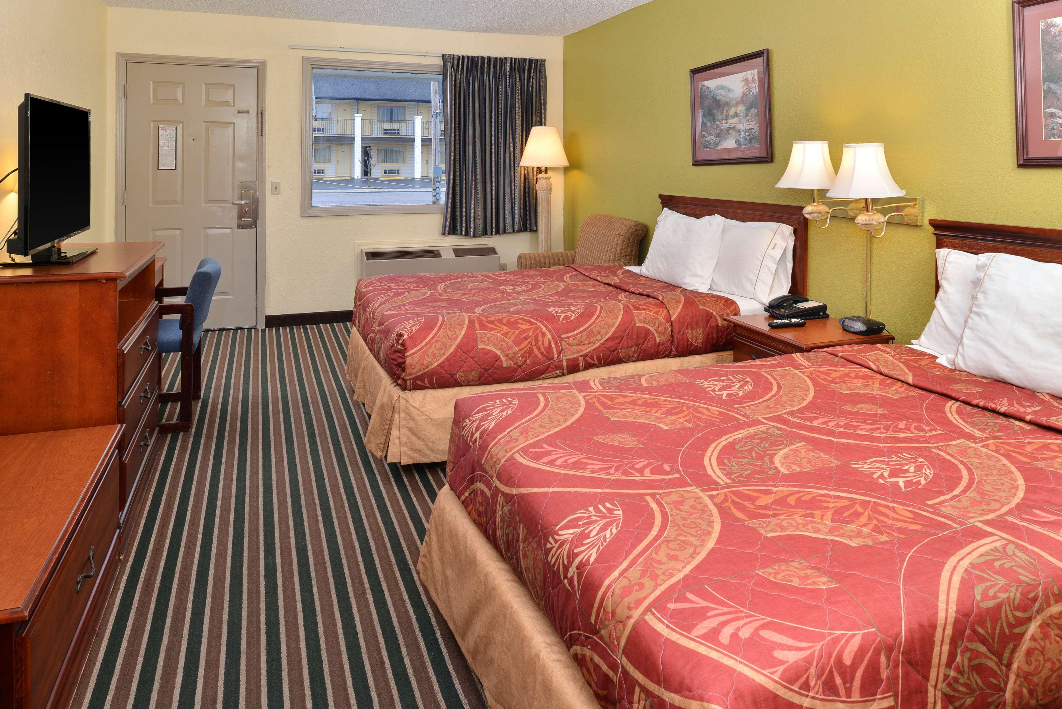 Americas Best Value Inn Dayton - photo 6