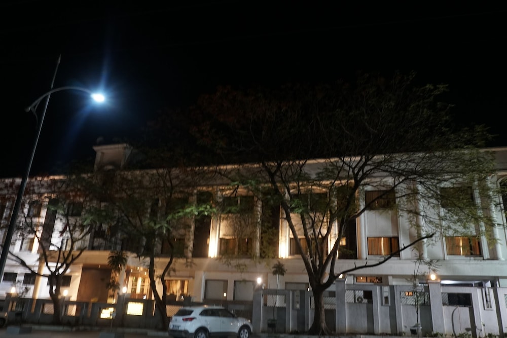 Palette Four Seasons Recreation Resort in Jalgaon, India