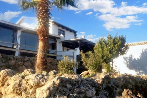 Luxurious Villa in Loja with pool — 4-Star Luxury Hotel in Loja, Spain