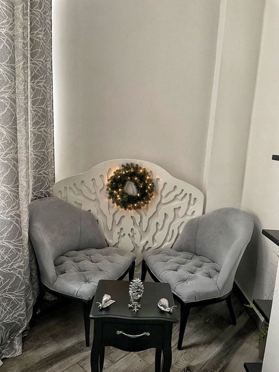 Anna Stevar brand apartment
