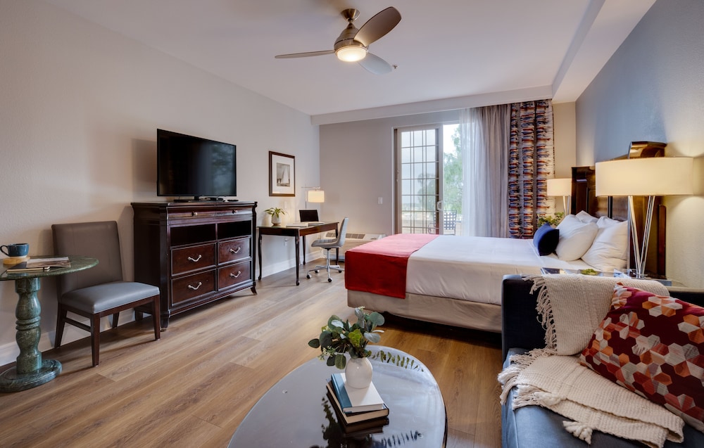 Ayres Suites Mission Viejo Lake Forest - photo 15