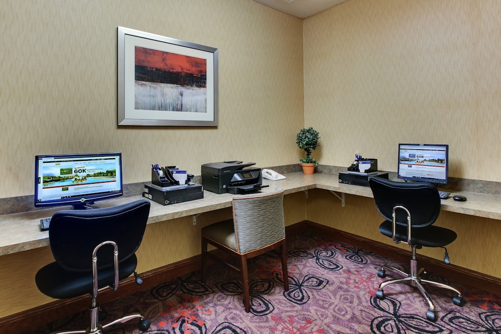 Holiday Inn Express Hotel & Suites Lancaster Lititz by IHG - photo 44