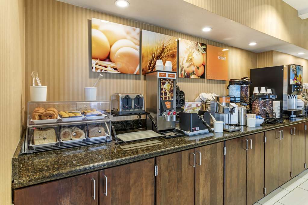 Comfort Inn Albert Lea at Trails Travel Center - photo 45