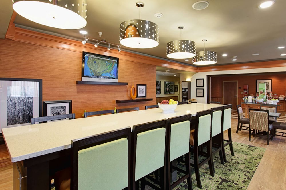 Hampton Inn & Suites Fremont - photo 6