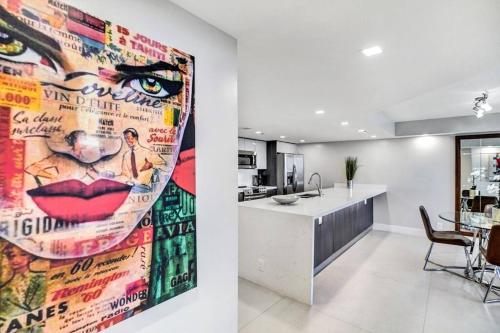 Sunset Hideaway Direct Water Views and Renovated — 4-Star Luxury Hotel in Miami, United States
