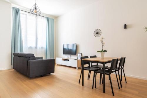 Kaizen House Bilocale De Angeli — 4-Star Luxury Hotel in Milan, Italy
