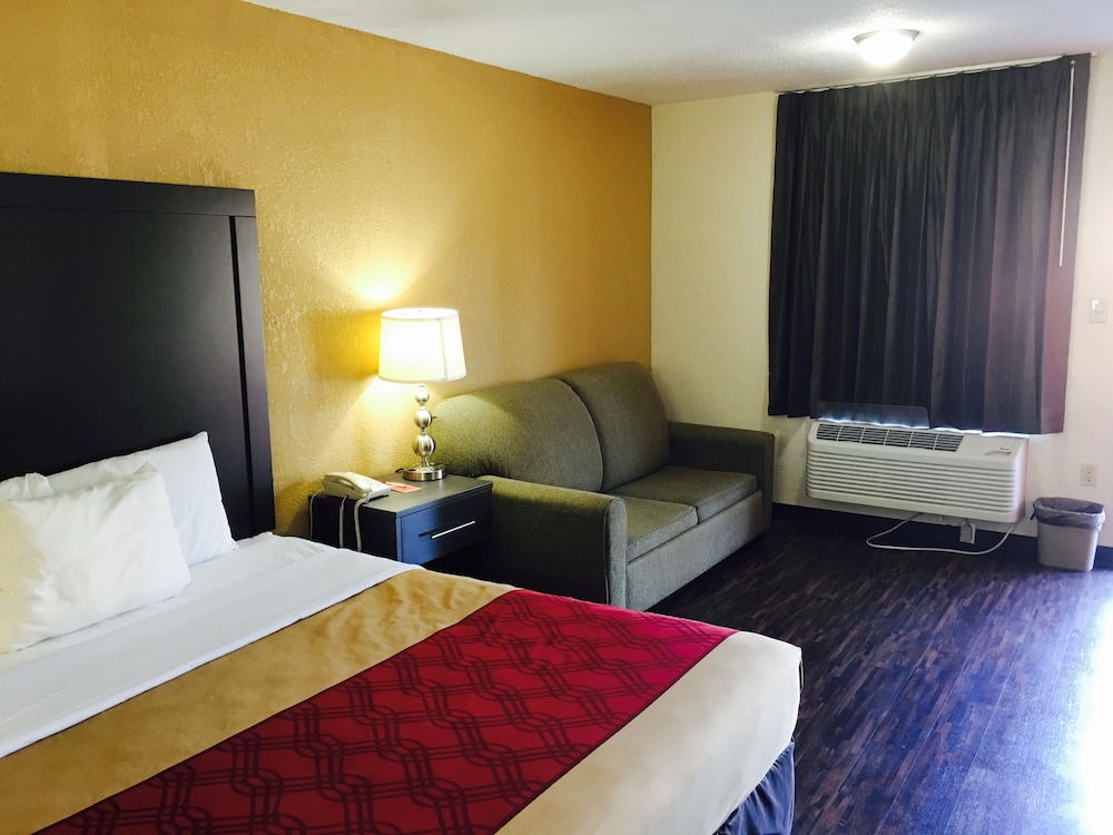 Econo Lodge Inn & Suites Matthews Charlotte - photo 22