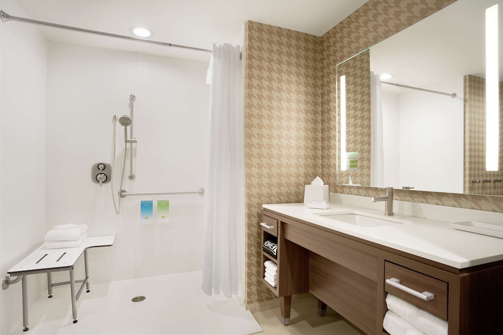 Home2 Suites by Hilton Warminster Horsham - photo 22