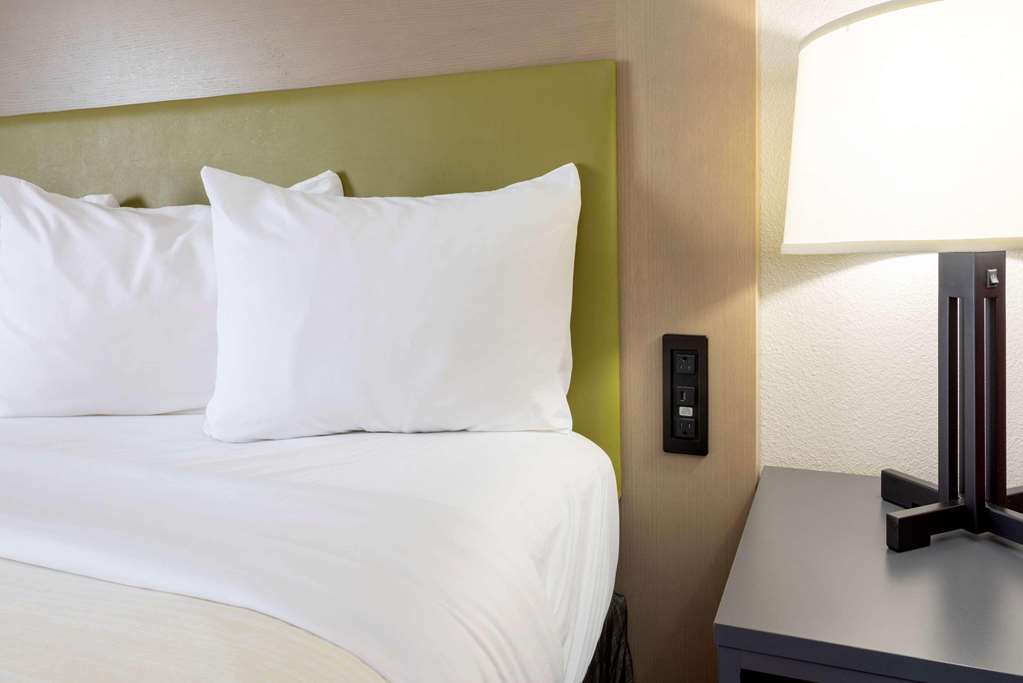 Country Inn & Suites by Radisson Fargo ND - photo 8