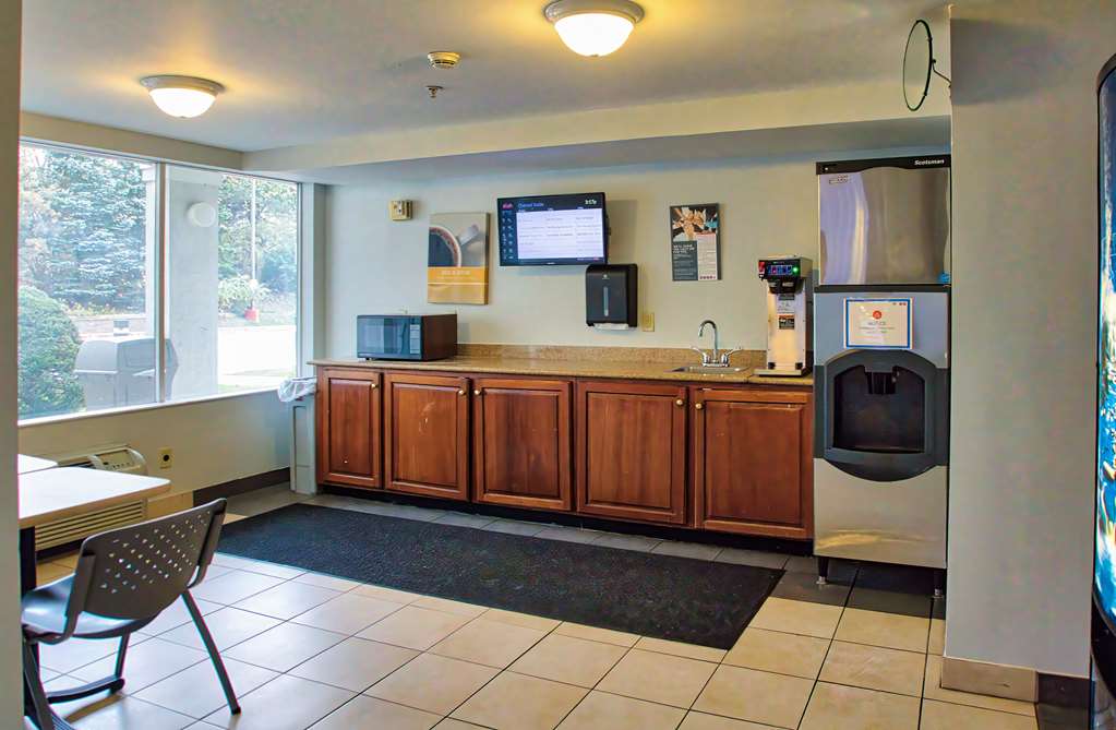 Motel 6 Buffalo NY Airport Williamsville - photo 20