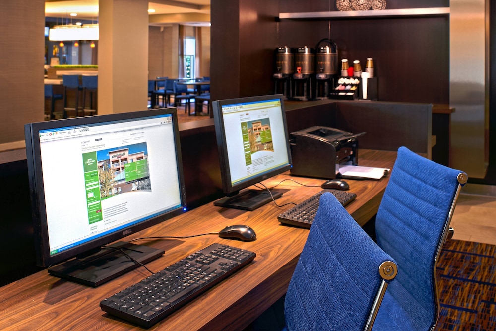 Courtyard by Marriott Cleveland Independence - photo 17