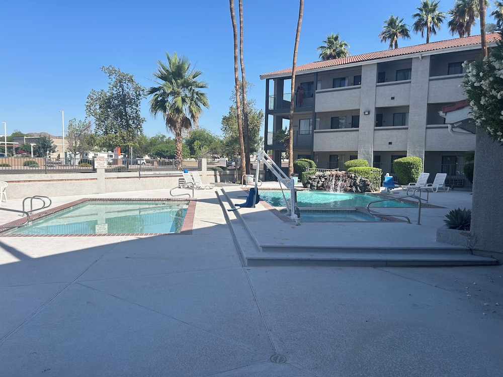 Motel 6 Tempe AZ Elliot Road - photo 9