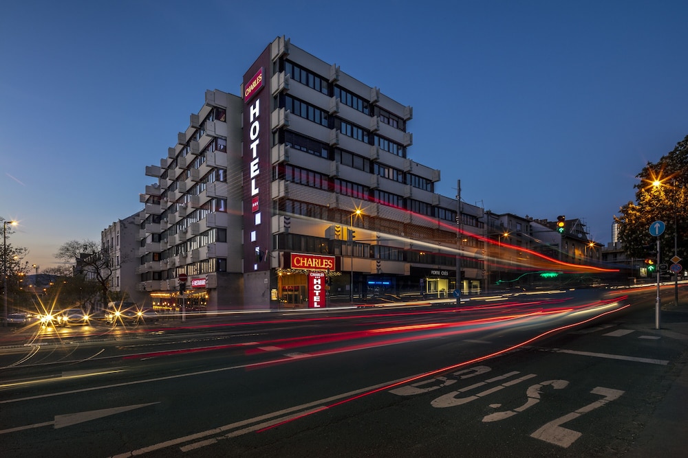 Hotel Charles - carbon neutral hotel in Budapest