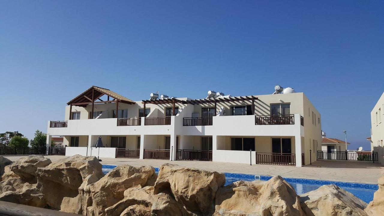 Top Floor 2 Bedroom Apartment E101 3 Pools Sea View Free Wifi