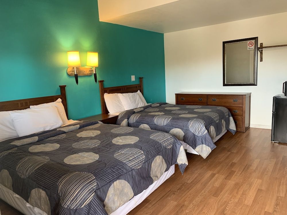 Americas Best Value Inn Fort Collins - photo 5