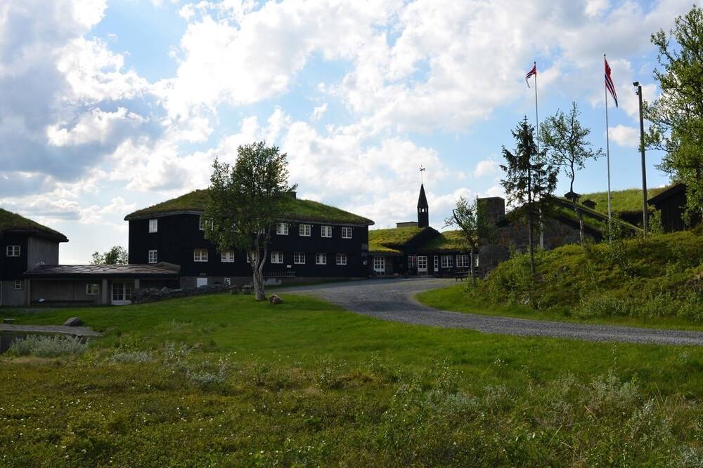 Danebu Kongsgaard Boutique Hotel — 4-Star Luxury Hotel in Fagernes, Norway