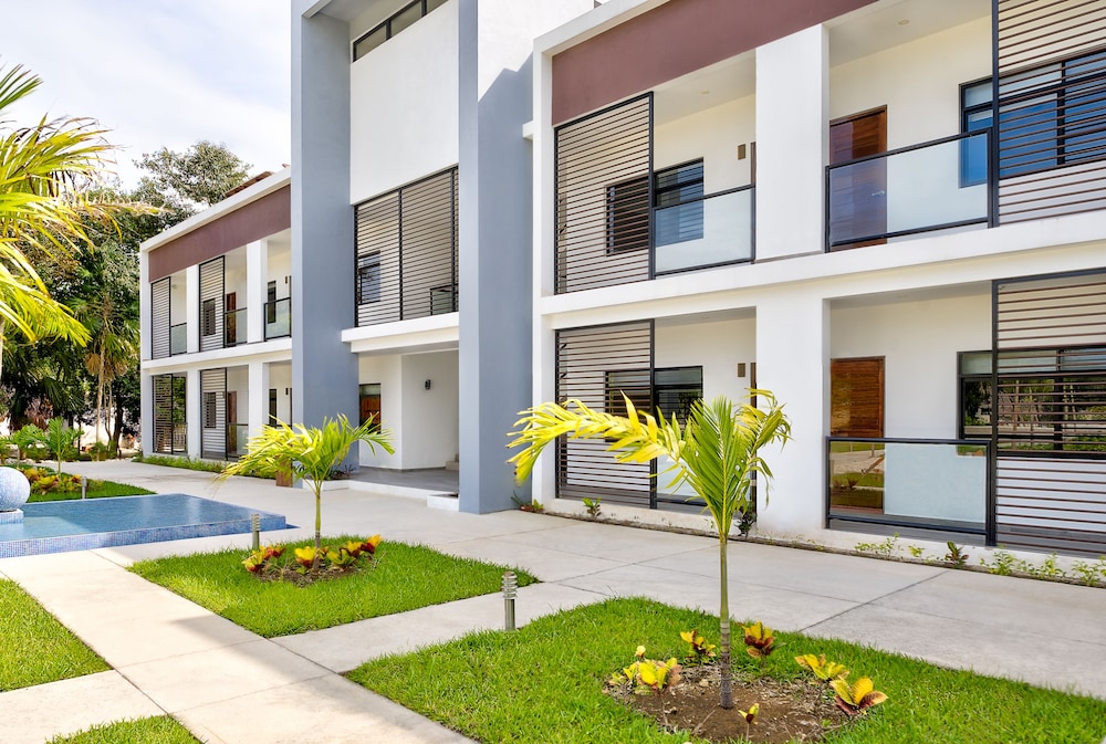 Mayan Water Hotel pet-friendly hotel Playa Del Carmen