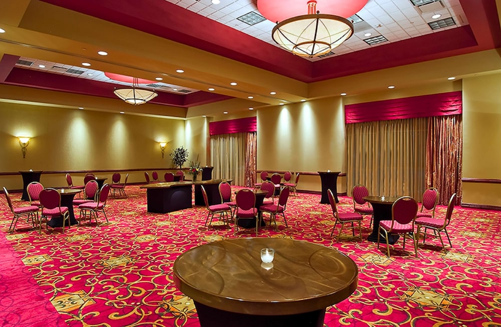 Embassy Suites by Hilton Nashville SE Murfreesboro - photo 45