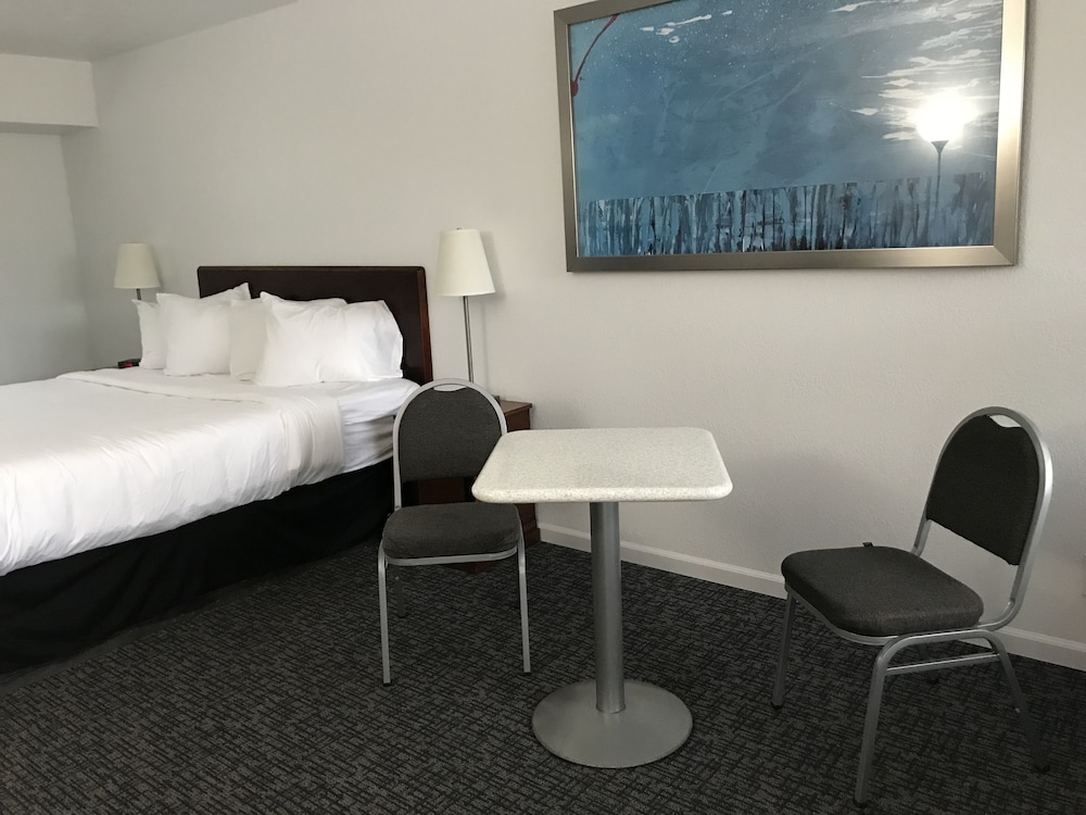 Grand Traverse Motel - photo 5