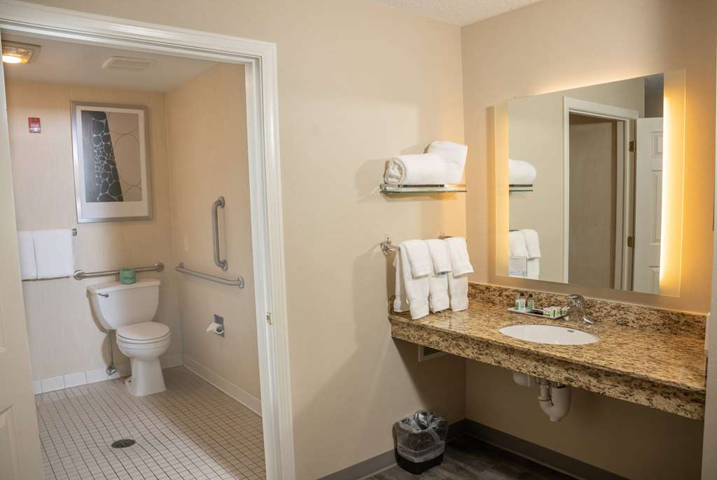 Hawthorn Suites BY Wyndham Erie - photo 29