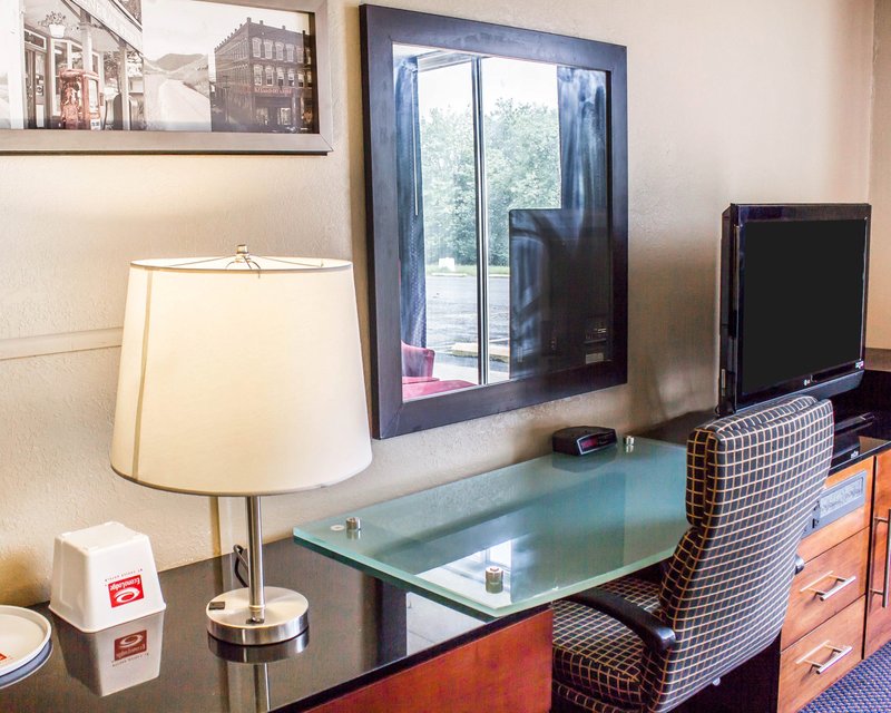Days Inn Clearfield - photo 7