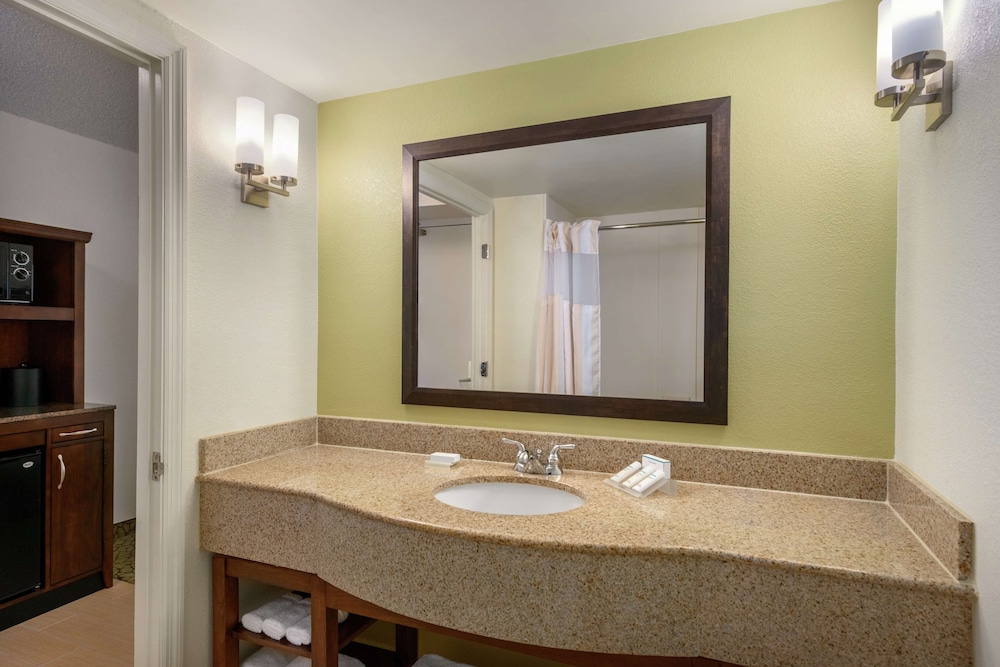 Hilton Garden Inn Orlando East UCF Area - photo 25