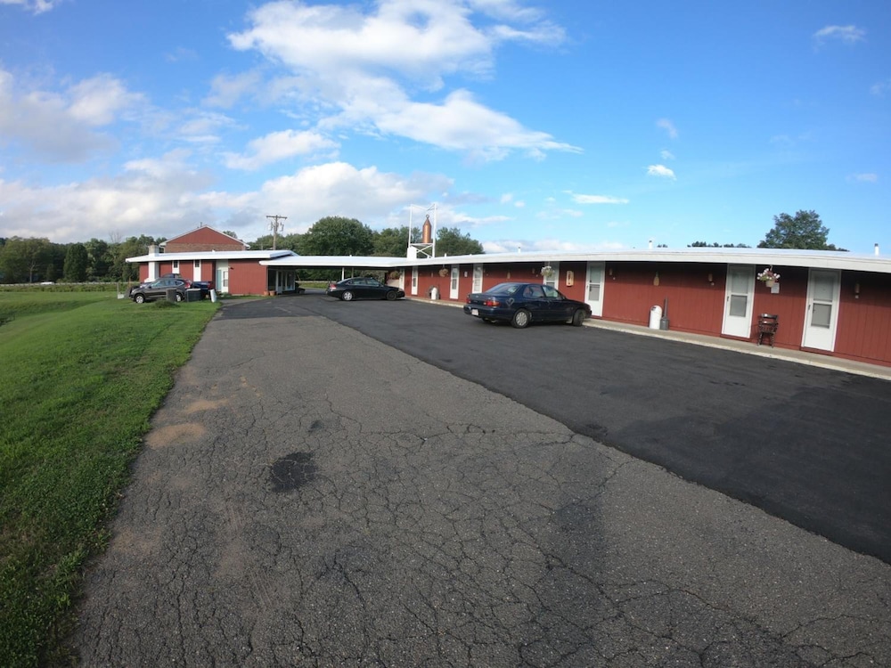 Copper Lantern Motor Lodge - photo 49