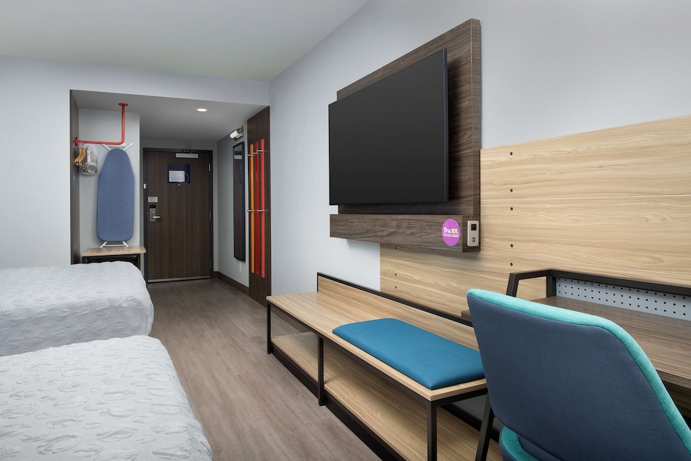 Home2 Suites by Hilton Miami Airport South Blue Lagoon - photo 18