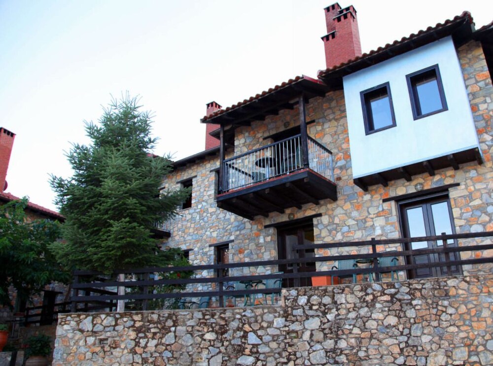 Kyveli Boutique Hotel - carbon neutral hotel in Larisa