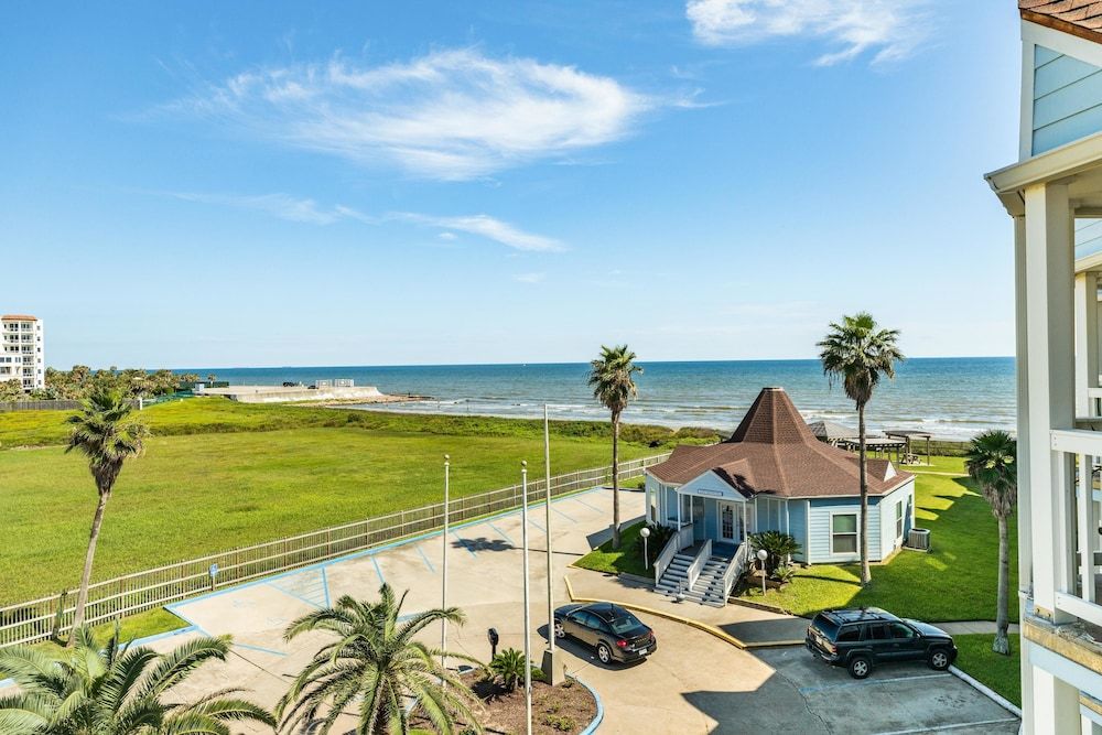 Seascape Resort Condominiums - photo 27