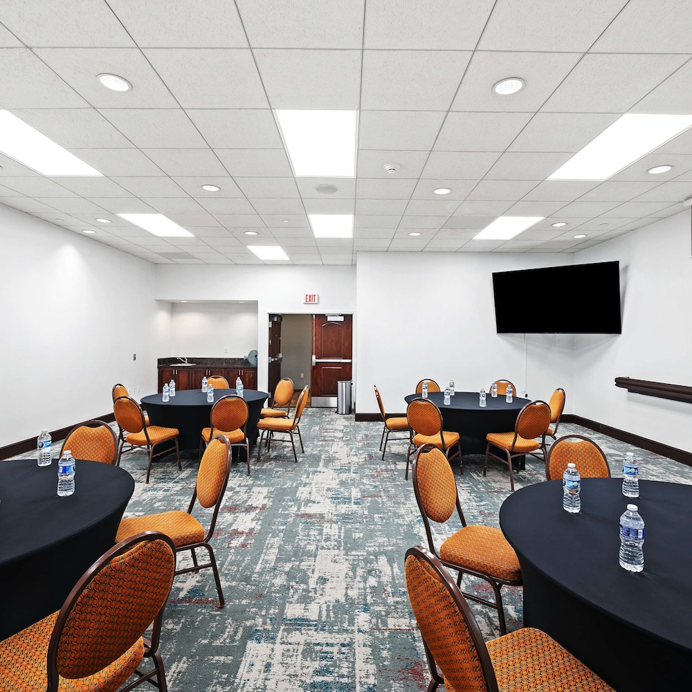 Homewood Suites by Hilton Ft. Lauderdale Airport Cruise Port - photo 54