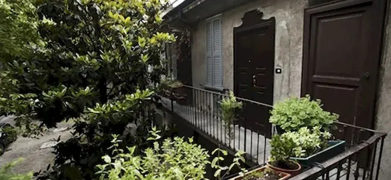 Bilocale in via Padova 5 Stazione Centrale — 4-Star Luxury Hotel in Milan, Italy