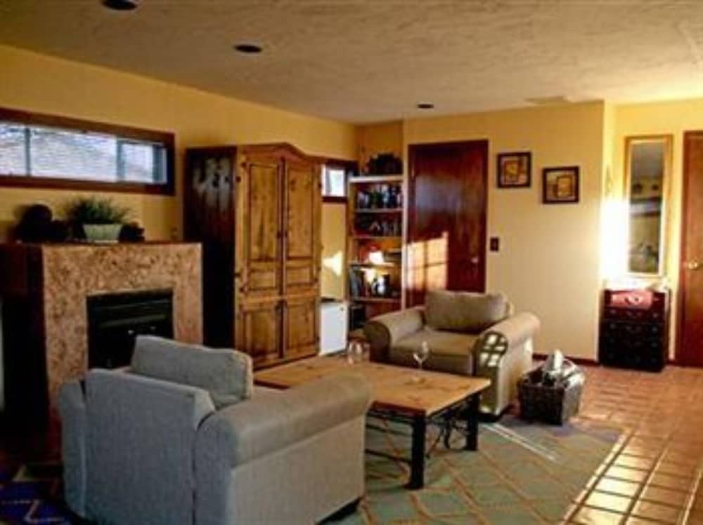 Lazy Dog Ranch - photo 5