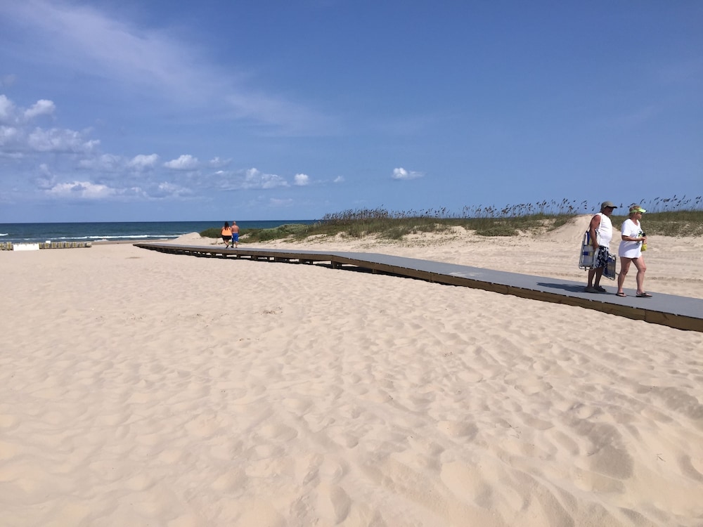 Isla Grand Beach Resort - photo 62