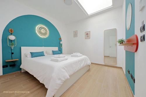 Color House roof garden & parking — 4-Star Luxury Hotel in Rome, Italy