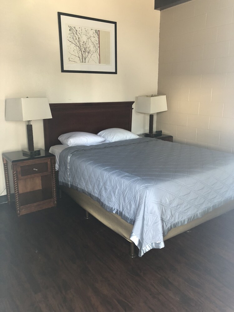 Sequoia Village - photo 10