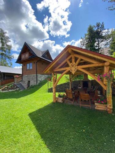 Chatka Pod Lubaniem — hotel in Ochotnica Dolna