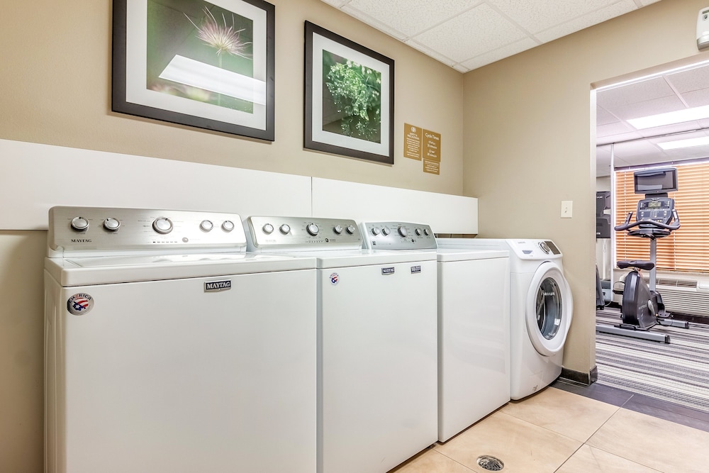Candlewood Suites Lincoln by IHG - photo 23