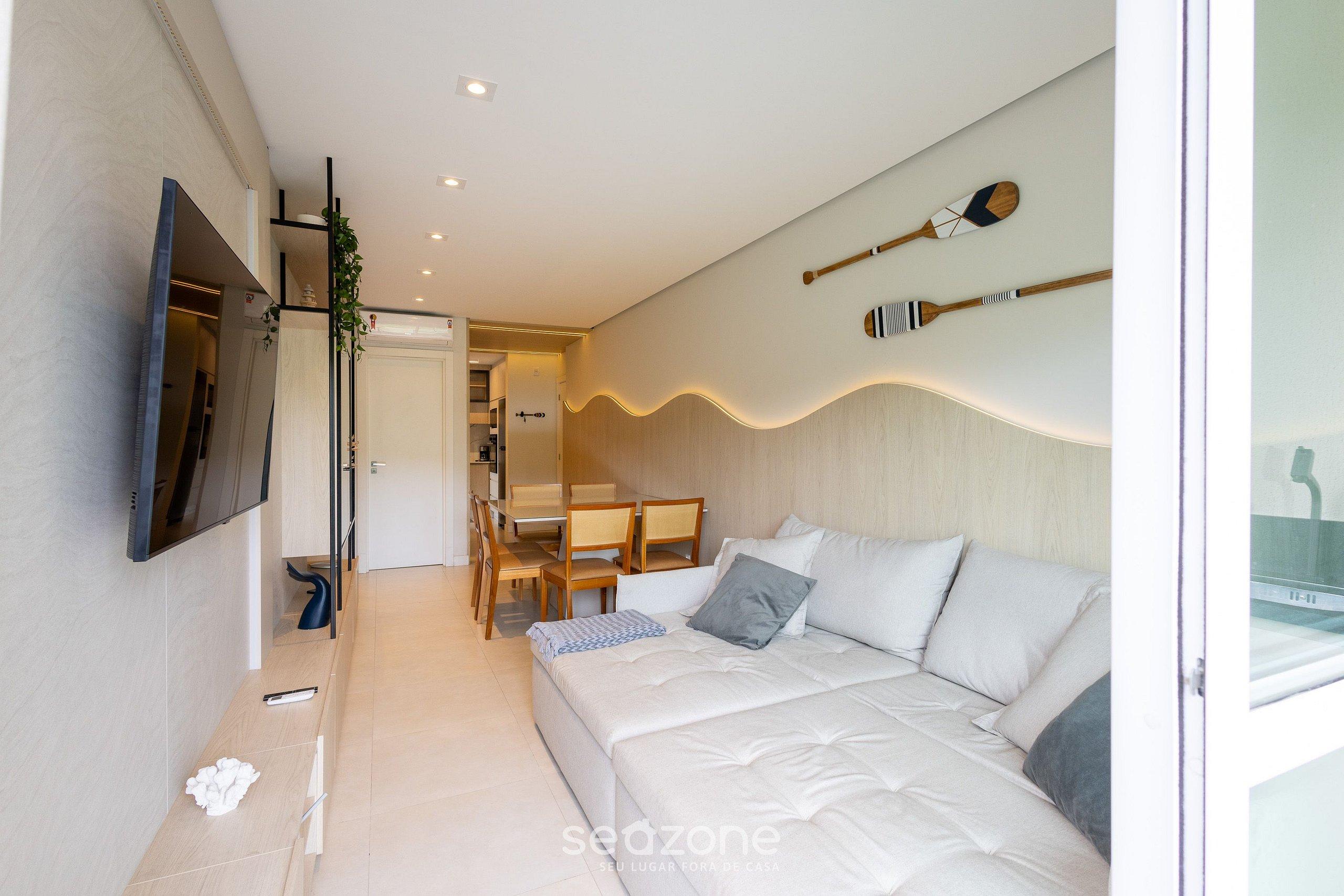 Modern 2BR Apt Close to the Beach Stl0702