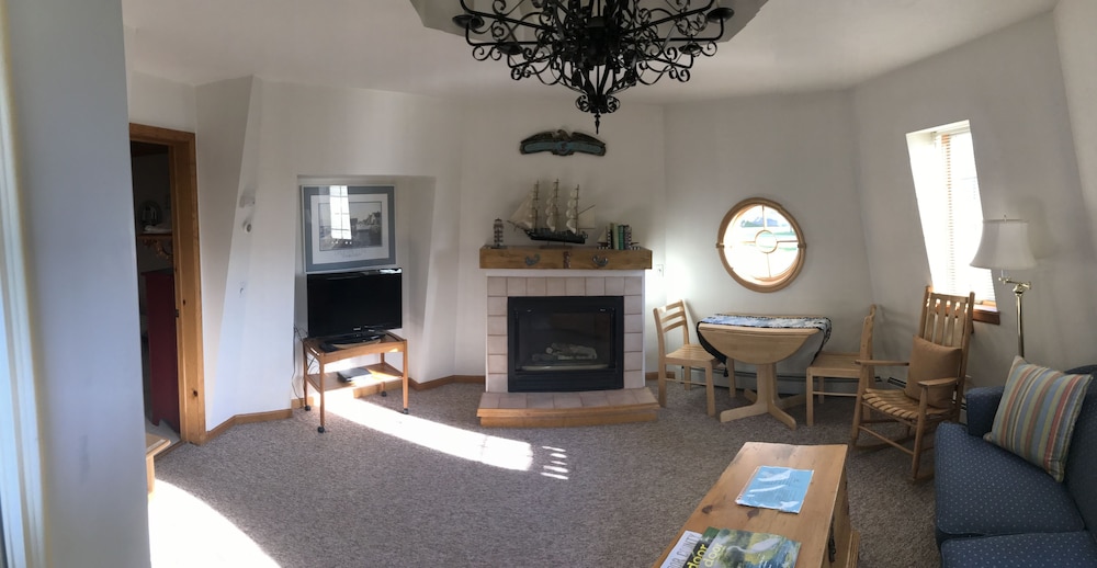 The Harbor Light Inn - photo 53