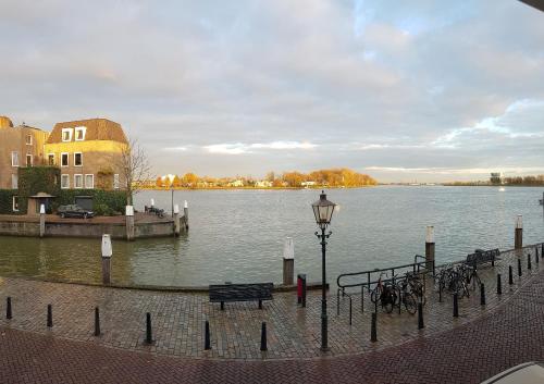 All Exclusive Apartments — 4-Star Luxury Hotel in Dordrecht, Netherlands