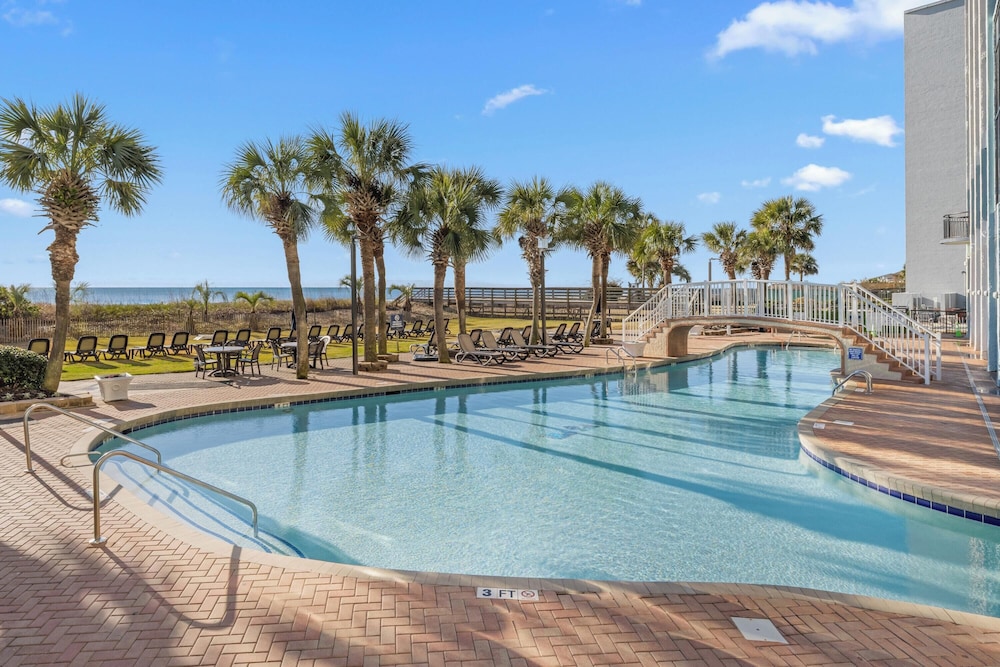 Monterey Bay Suites - last minute hotel in Myrtle Beach