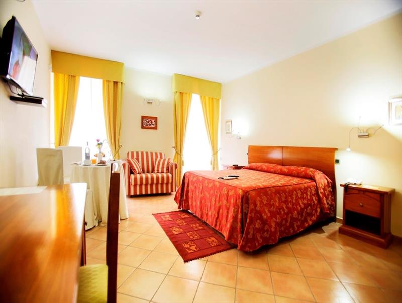Hotel Ristorante Garibaldi — Frosinone