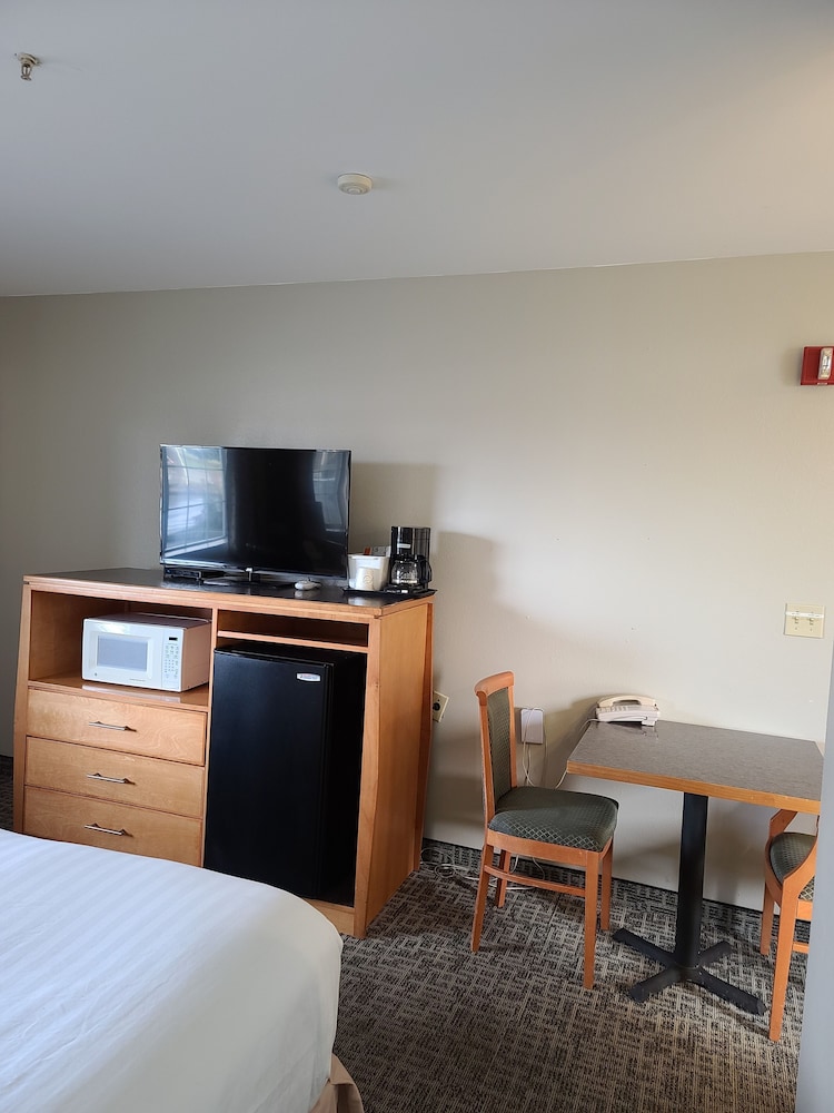 Tulip Inn - photo 21