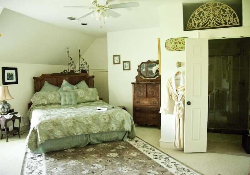 Lillian Farms Bed & Breakfast - photo 33