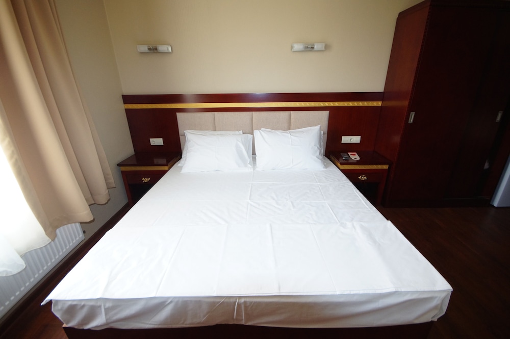 Hotel 725